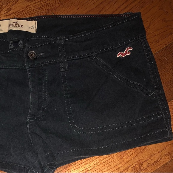 Shorts - Picture 2 of 3